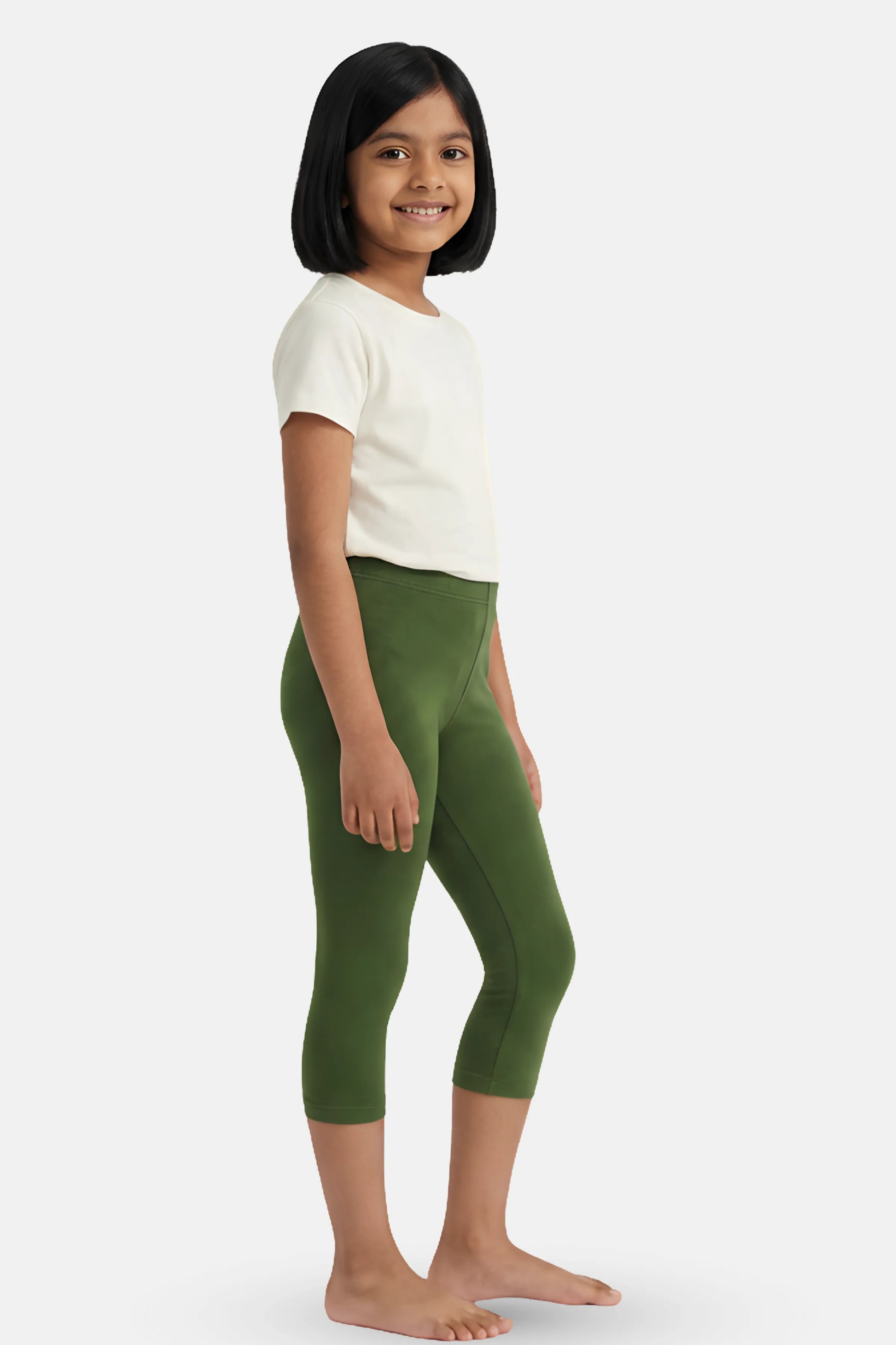 Girls-Capris  leggings Green color 