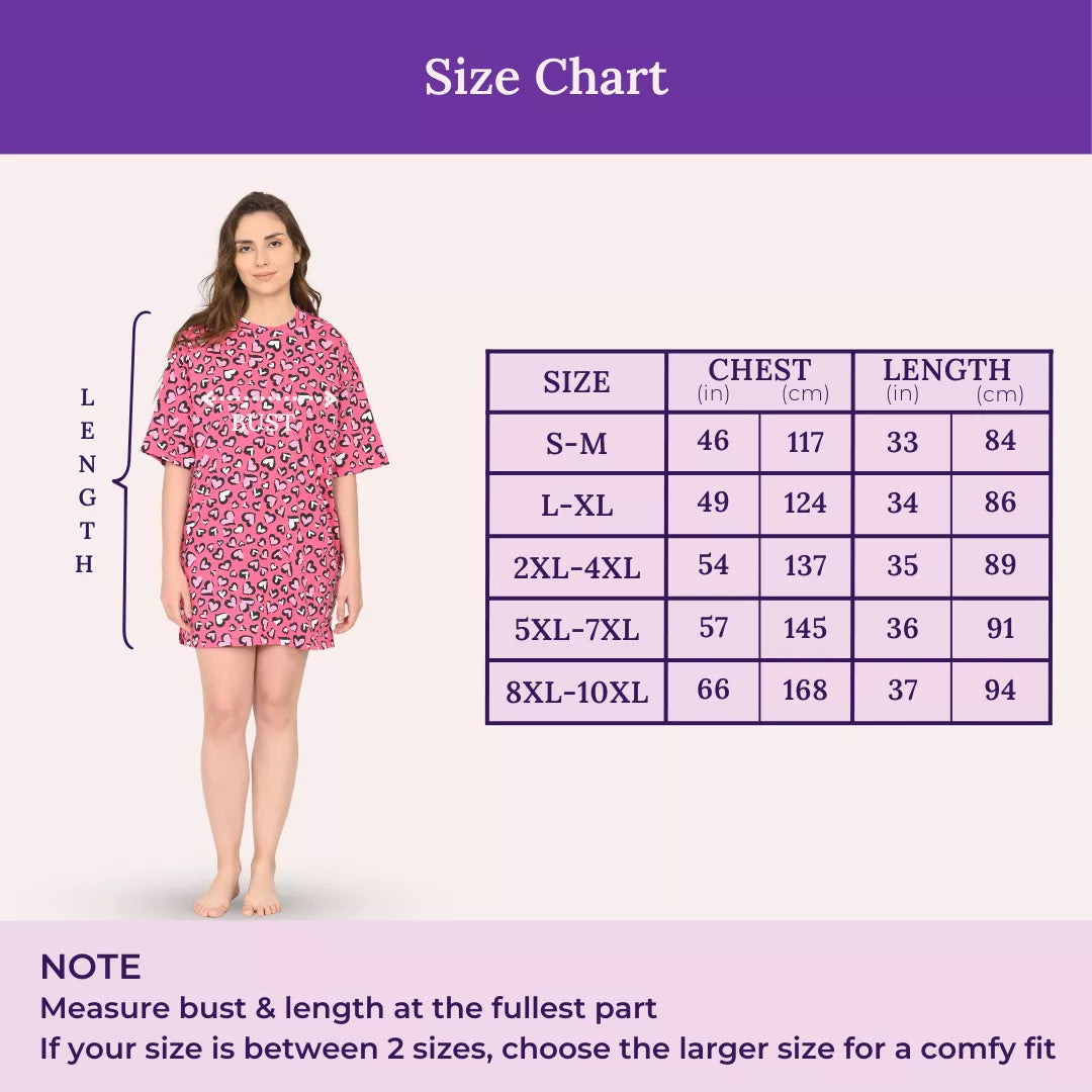 Size chart for a oversize t shirt with a model wearing the dress, showing measurements in chest and length