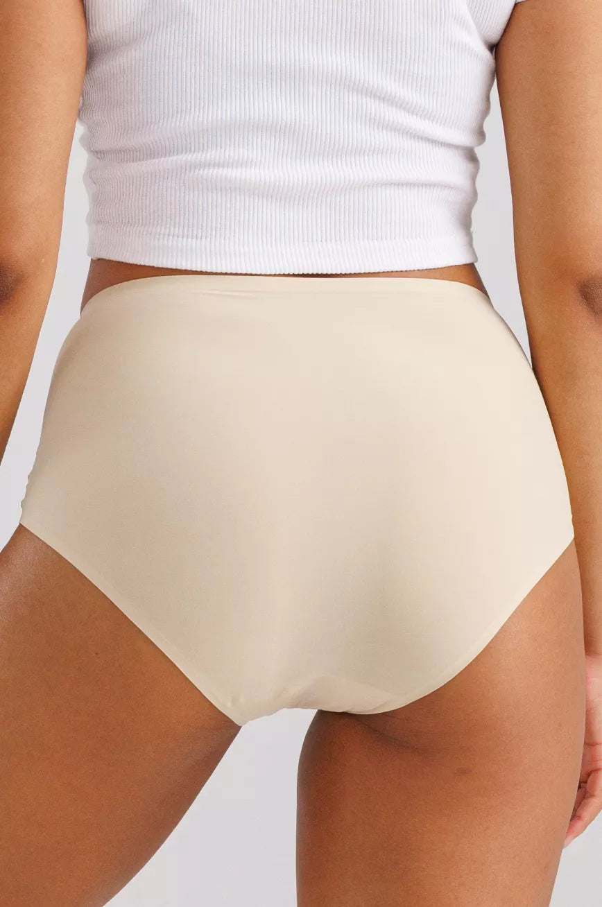 Women Hydraskin Sports Panty Skin Back Image